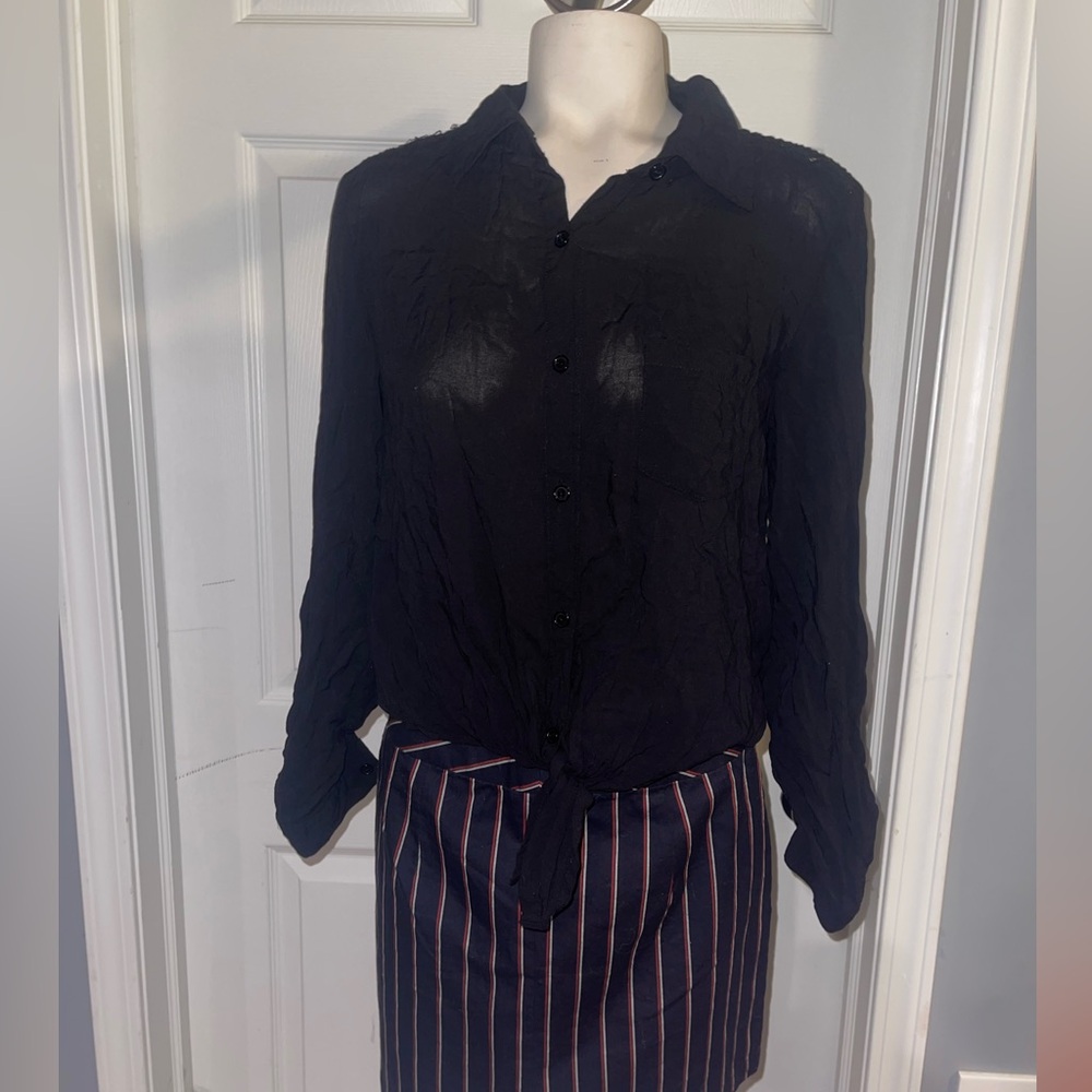 Papaya Black Tie Front Long Sleeve button up shirt with lace detail on back S